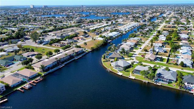 4532 SW 1st PL, Cape Coral, FL 33914