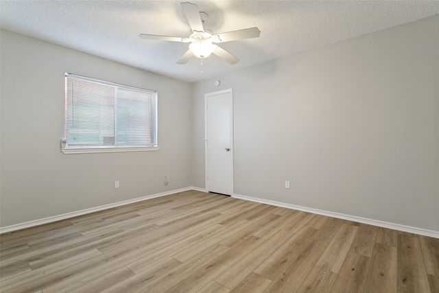 1712 E Peters Colony Road, Carrollton, TX 75007