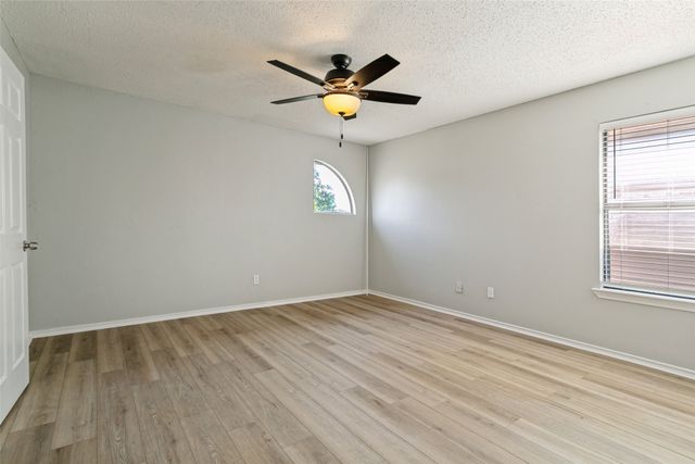 1712 E Peters Colony Road, Carrollton, TX 75007