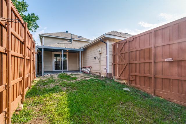 1712 E Peters Colony Road, Carrollton, TX 75007