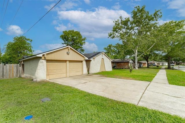 11203 Rousseau Drive, Houston, TX 77065