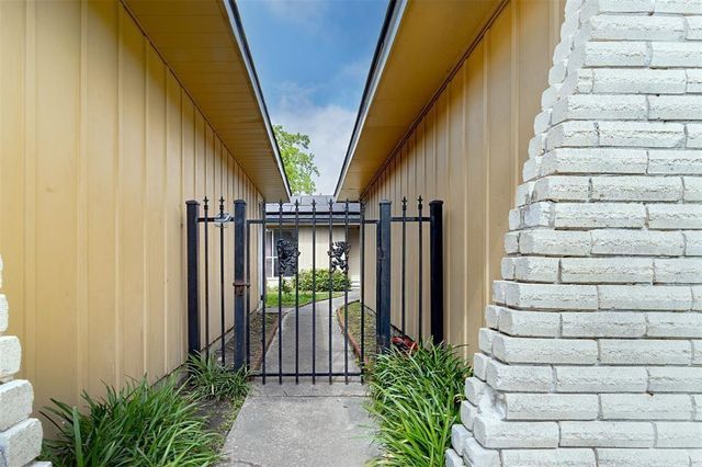 11203 Rousseau Drive, Houston, TX 77065