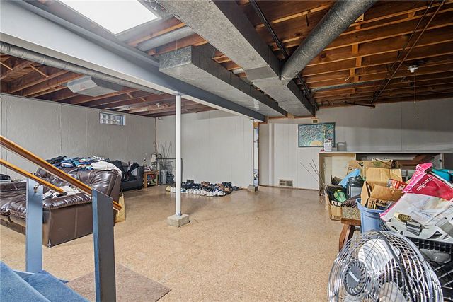 5607 Greencrest Drive, Dayton, OH 45432
