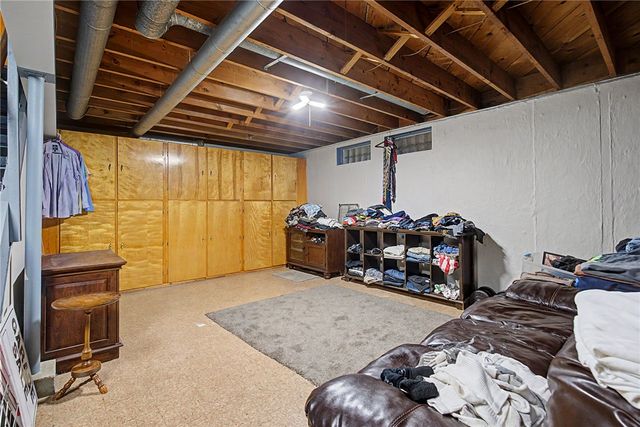 5607 Greencrest Drive, Dayton, OH 45432
