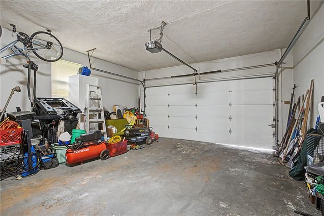 5607 Greencrest Drive, Dayton, OH 45432