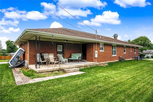 5607 Greencrest Drive, Dayton, OH 45432