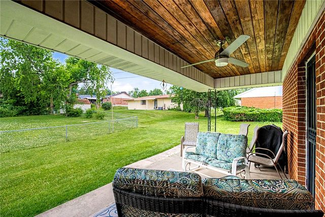 5607 Greencrest Drive, Dayton, OH 45432