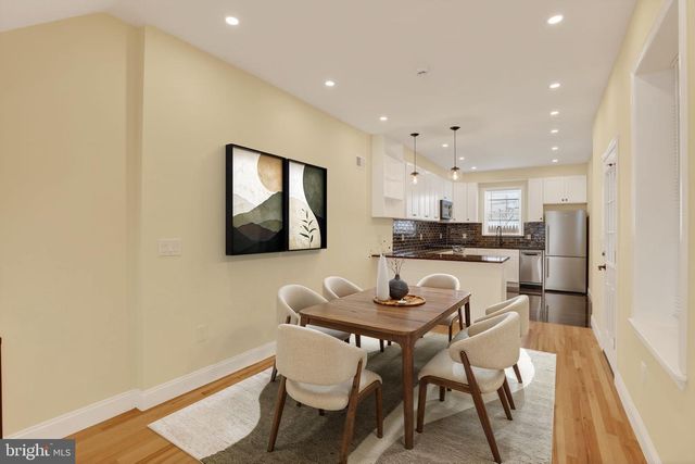 2915 W THOMPSON ST, Philadelphia, PA 19121