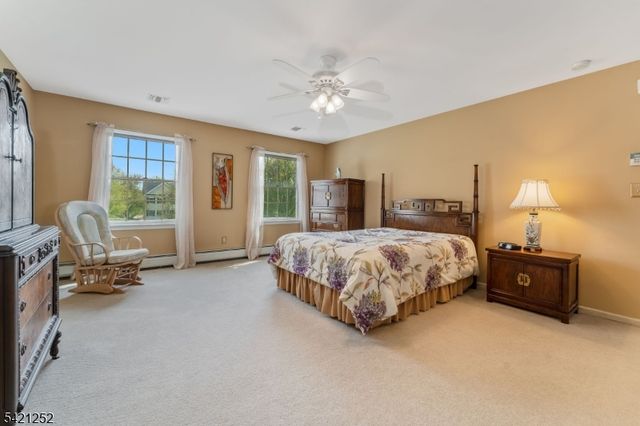 42 Southgate Dr, Clinton Twp., NJ 08801