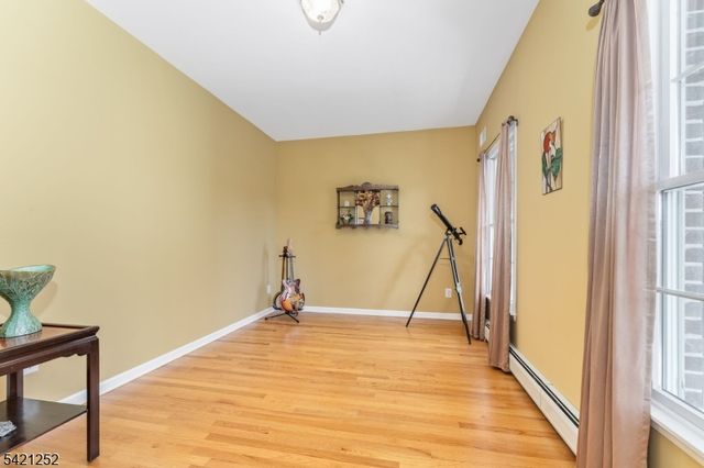 42 Southgate Dr, Clinton Twp., NJ 08801