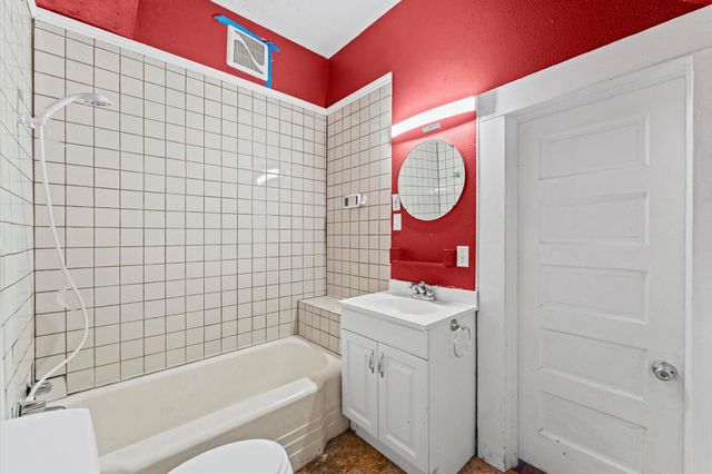 1430 Columbia Street, Houston, TX 77008