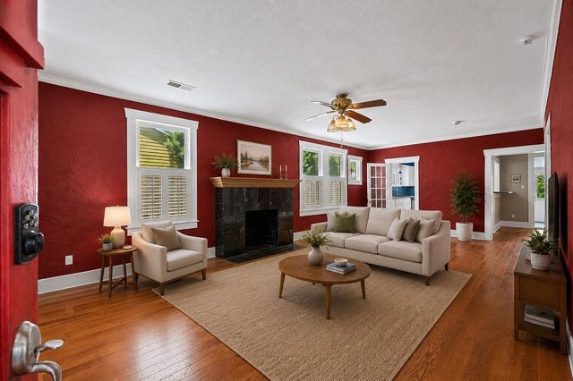 1430 Columbia Street, Houston, TX 77008