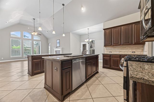 17415 Meadow Light Drive, Richmond, TX 77407