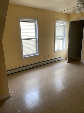8-10 Cady St, Lowell, MA 01852