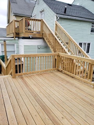 8-10 Cady St, Lowell, MA 01852