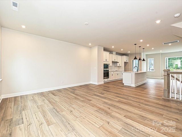 8034 Cedarsmith Court, Charlotte, NC 28217