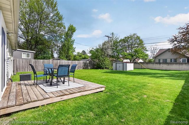 307 University Avenue, South Lyon, MI 48178