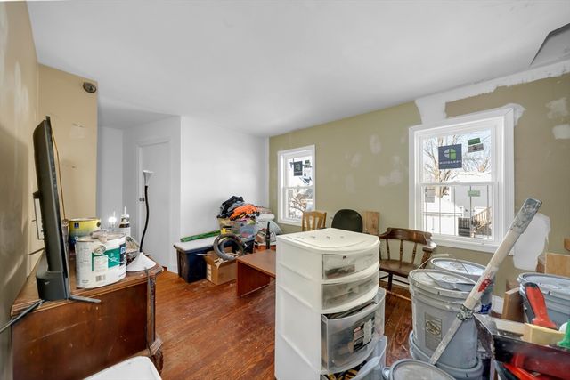 103 Ash St, Nashua, NH 03060