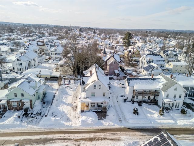 103 Ash St, Nashua, NH 03060