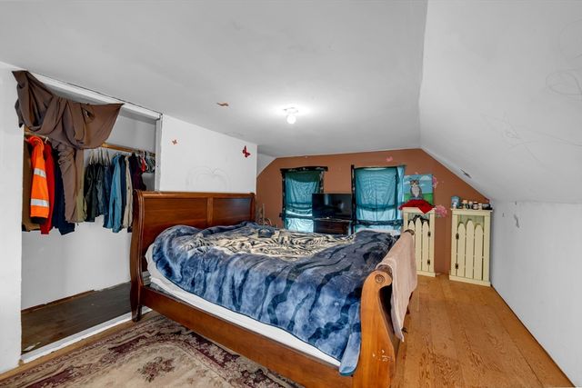 103 Ash St, Nashua, NH 03060