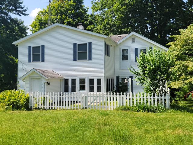 35176 Mill Lake Road, Bloomingdale Twp, MI 49055