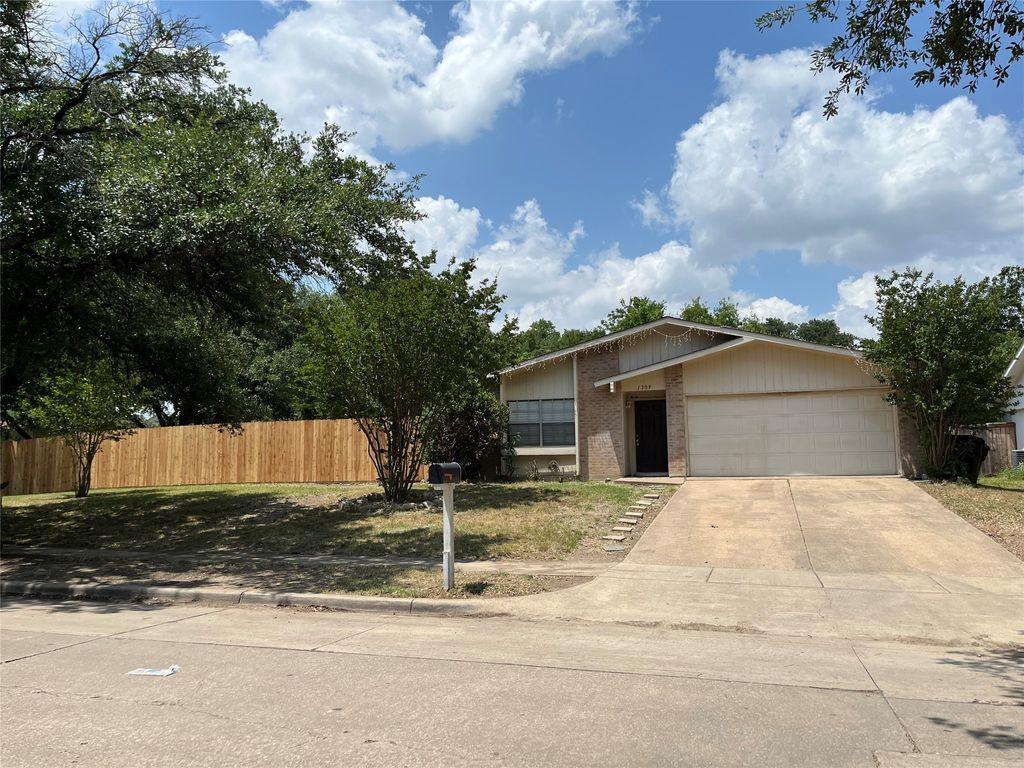 1209 Platt Drive, Plano, TX 75023