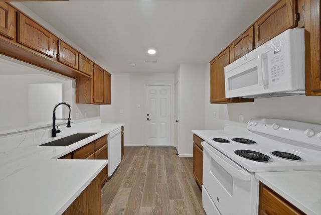 230 Rockwall Parkway, Rockwall, TX 75032