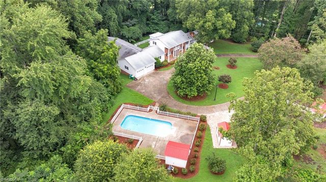 620 Walkertown Guthrie Road, Winston-salem, NC 27101