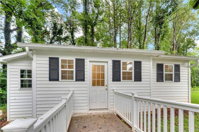 620 Walkertown Guthrie Road, Winston-salem, NC 27101