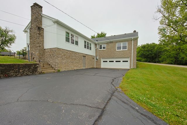 16 Manor Drive, Winchester, KY 40391