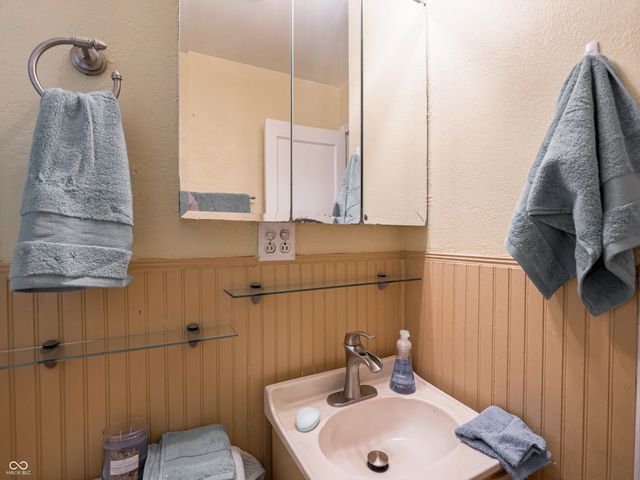 2606 Walker Avenue, Indianapolis, IN 46203