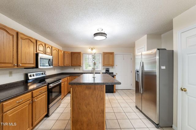506 Cherry Hill Drive, Abingdon, VA 24210