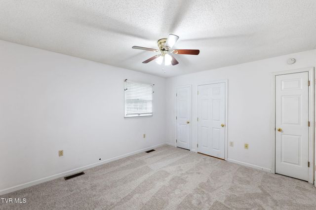 506 Cherry Hill Drive, Abingdon, VA 24210