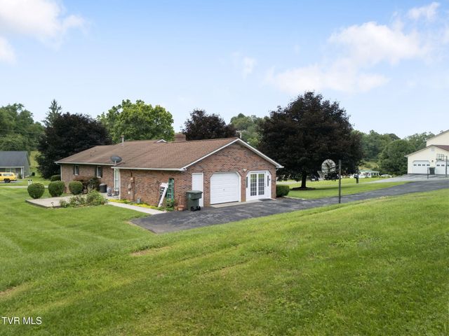 506 Cherry Hill Drive, Abingdon, VA 24210
