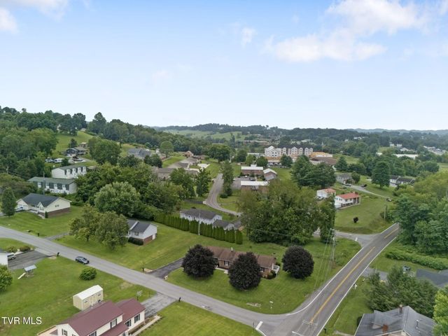 506 Cherry Hill Drive, Abingdon, VA 24210