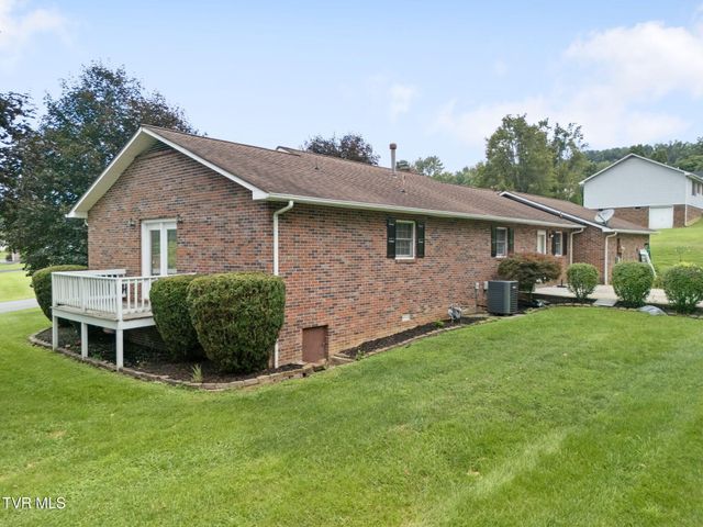 506 Cherry Hill Drive, Abingdon, VA 24210