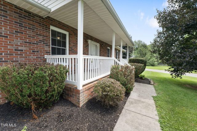 506 Cherry Hill Drive, Abingdon, VA 24210