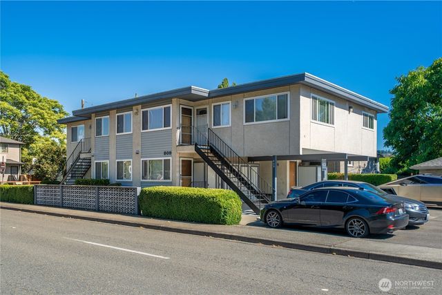 809 N 6th Street, Renton, WA 98057