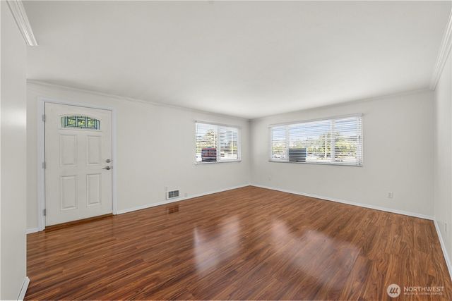809 N 6th Street, Renton, WA 98057