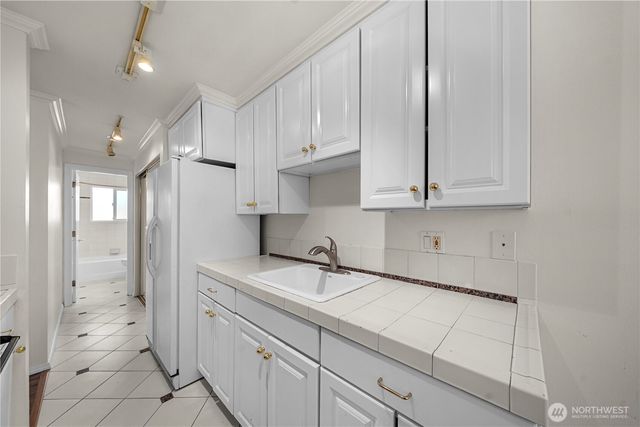 809 N 6th Street, Renton, WA 98057