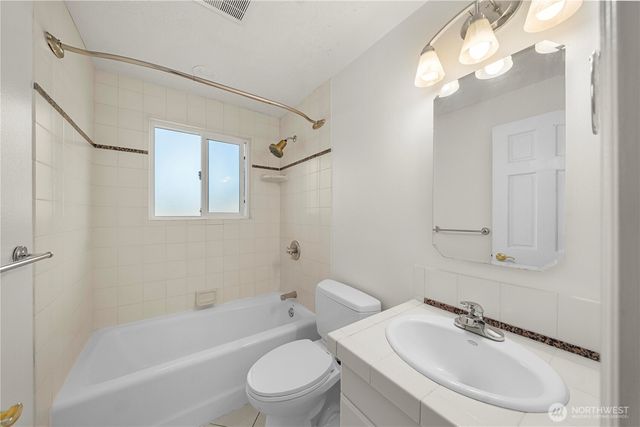 809 N 6th Street, Renton, WA 98057
