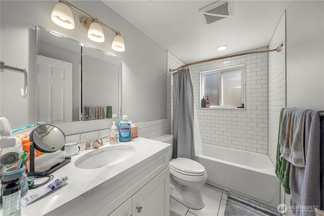 809 N 6th Street, Renton, WA 98057