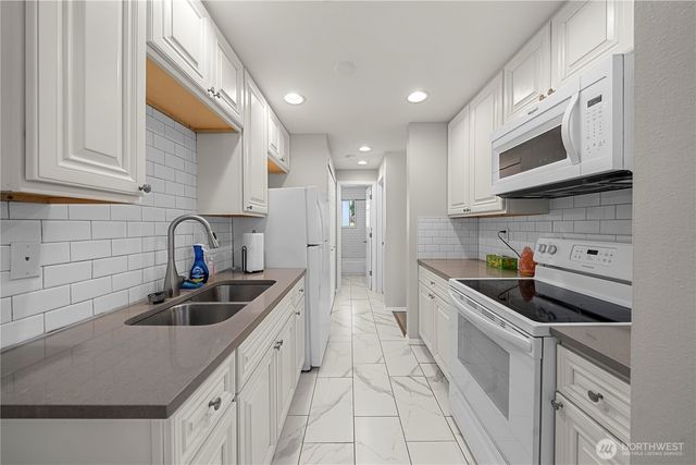 809 N 6th Street, Renton, WA 98057
