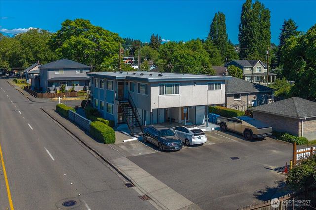809 N 6th Street, Renton, WA 98057