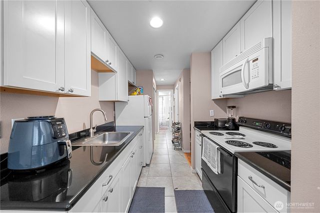 809 N 6th Street, Renton, WA 98057