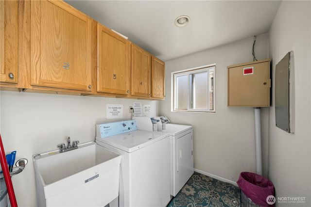 809 N 6th Street, Renton, WA 98057