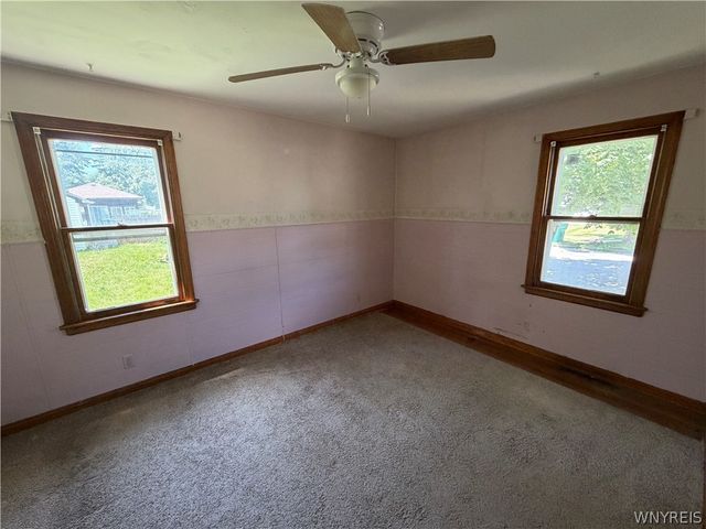 1058 92nd Street, Niagara Falls, NY 14304