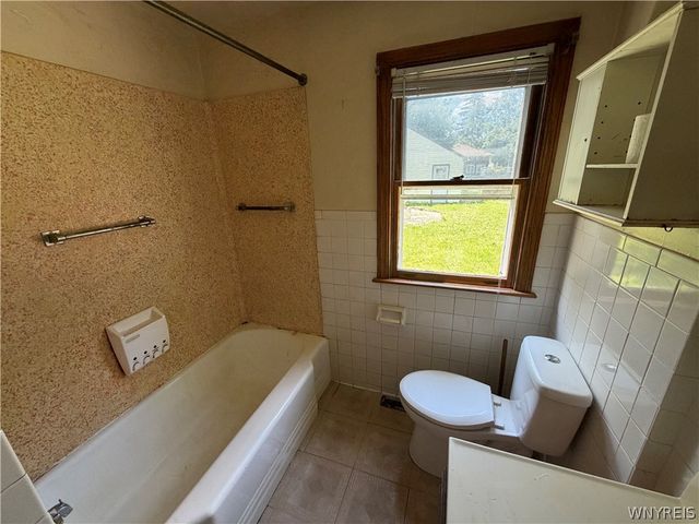 1058 92nd Street, Niagara Falls, NY 14304