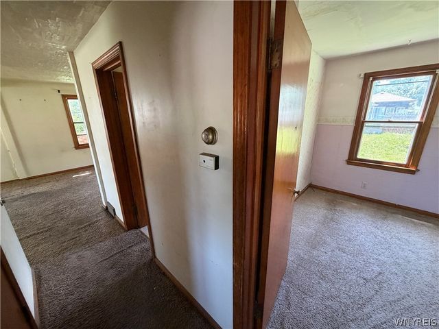 1058 92nd Street, Niagara Falls, NY 14304