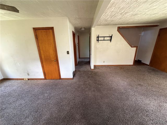 1058 92nd Street, Niagara Falls, NY 14304